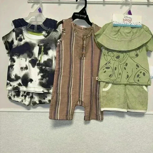 NWT! Lot of 3! Baby Boy Clothes Sets 12M Green White Tan Disney - Picture 2 of 9